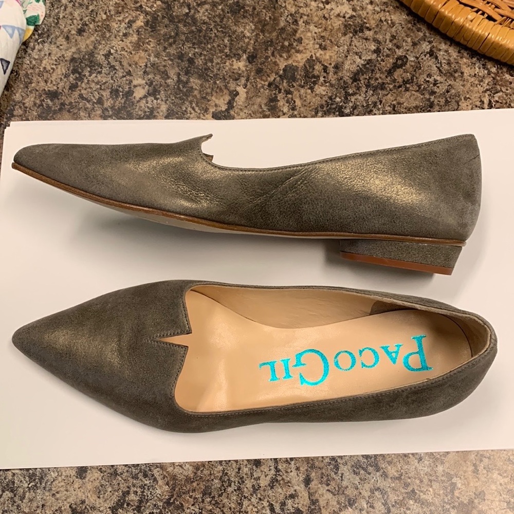 NEW Paco Gil “Martina” leather flat- size 37